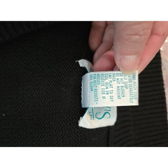 Lilys Of Beverly Hills Black Floral Embroidered Sweater Vest boho cottagecore - Picture 6 of 8